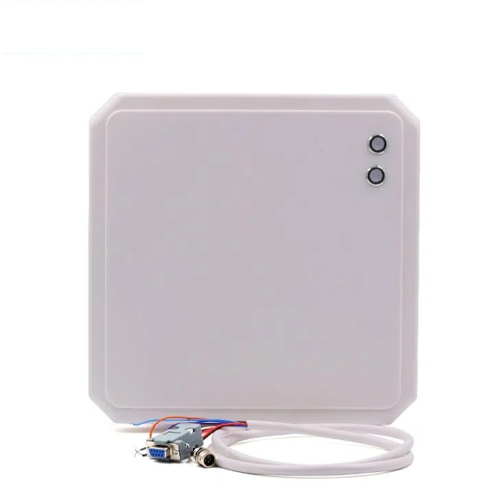 Đầu đọc thẻ tầm xa UHF cho bãi xe