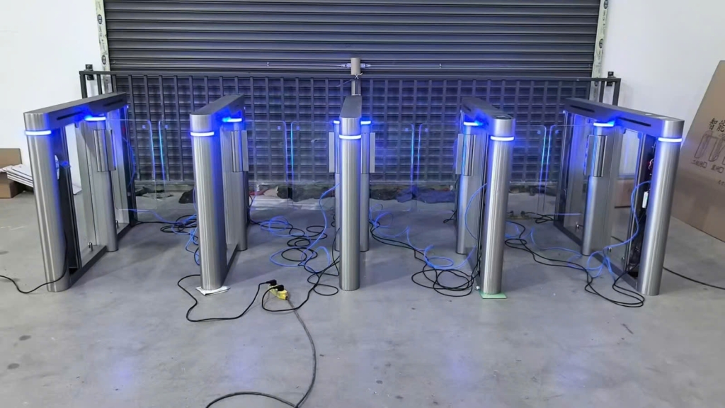 Thiết Bị Kiểm Soát An Ninh